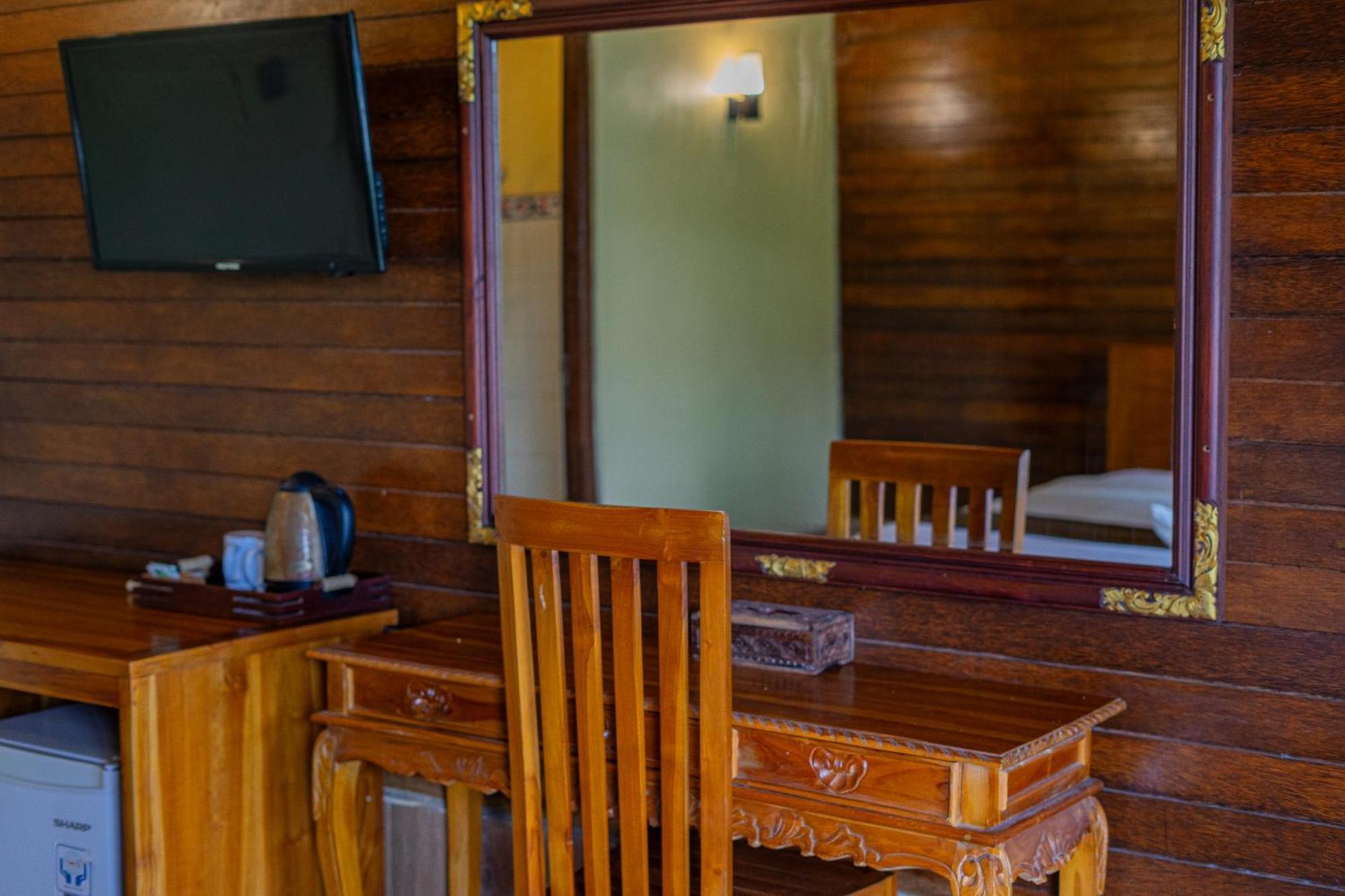 Rijet Villa Beach & Restaurant Ped Kültér fotó